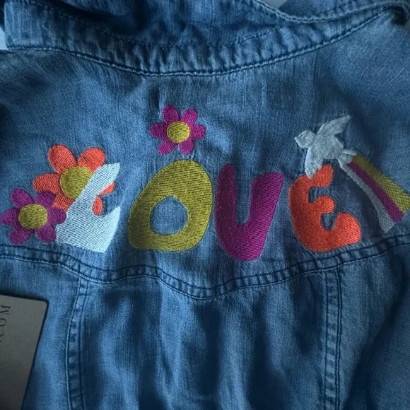 Billy T "Peace and Love" Denim Shirt NWT Medium - Picture 8 of 8